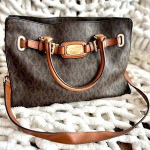 Brown Leather Michael Kors Jet Set Bag